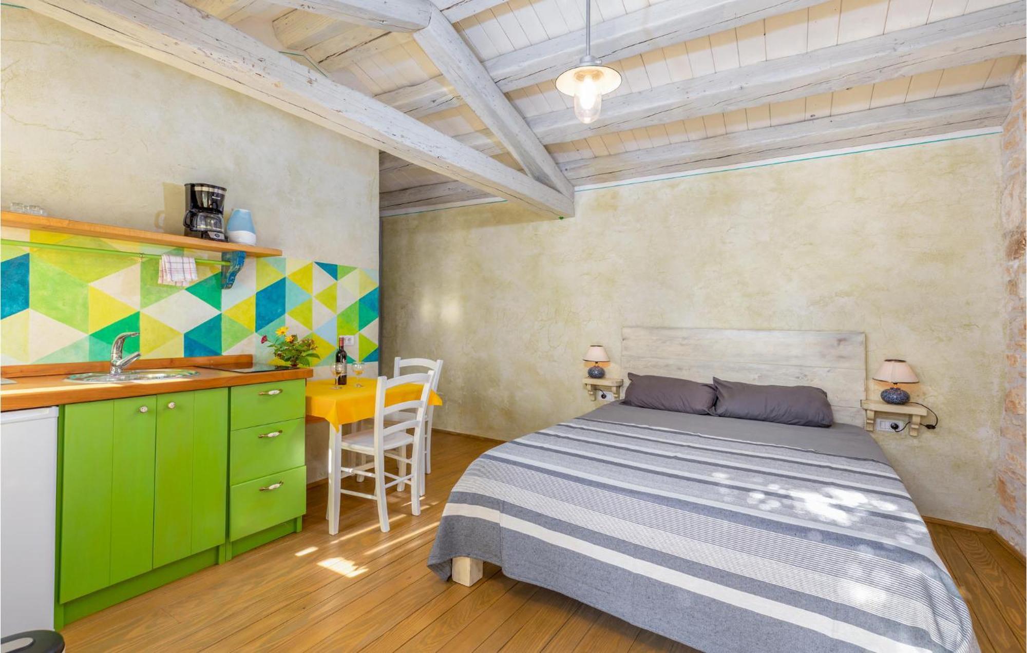 Awesome Apartment In Žminj Extérieur photo